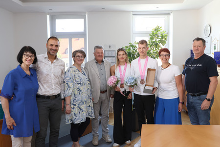 MACE SPREJEM PRI ŽUPANU 10 FOTO LJUBO VUKELIČ
